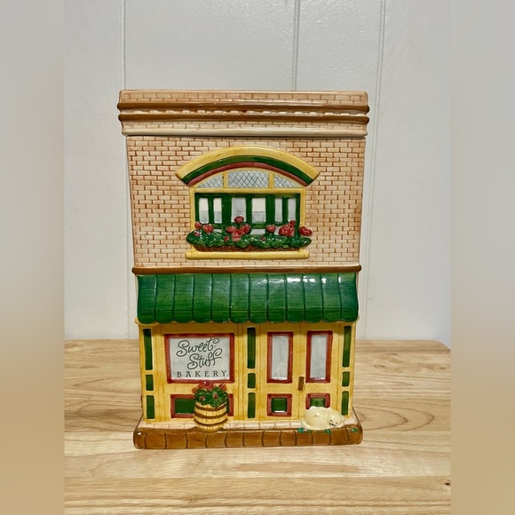 Hallmark Jan Karon Mitford Sweet Stuff Bakery Cookie Jar - Picture 2 of 9
